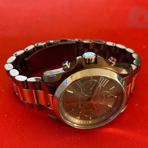 Michael Kors Men's Chronograph Watch - Picture 2 of 5